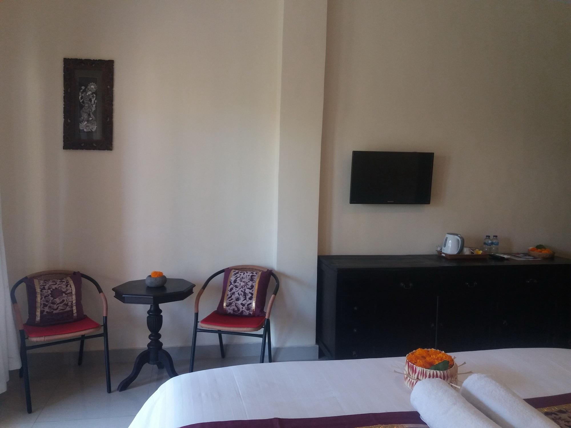 Liyer House Hotel Lodtunduh Ngoại thất bức ảnh