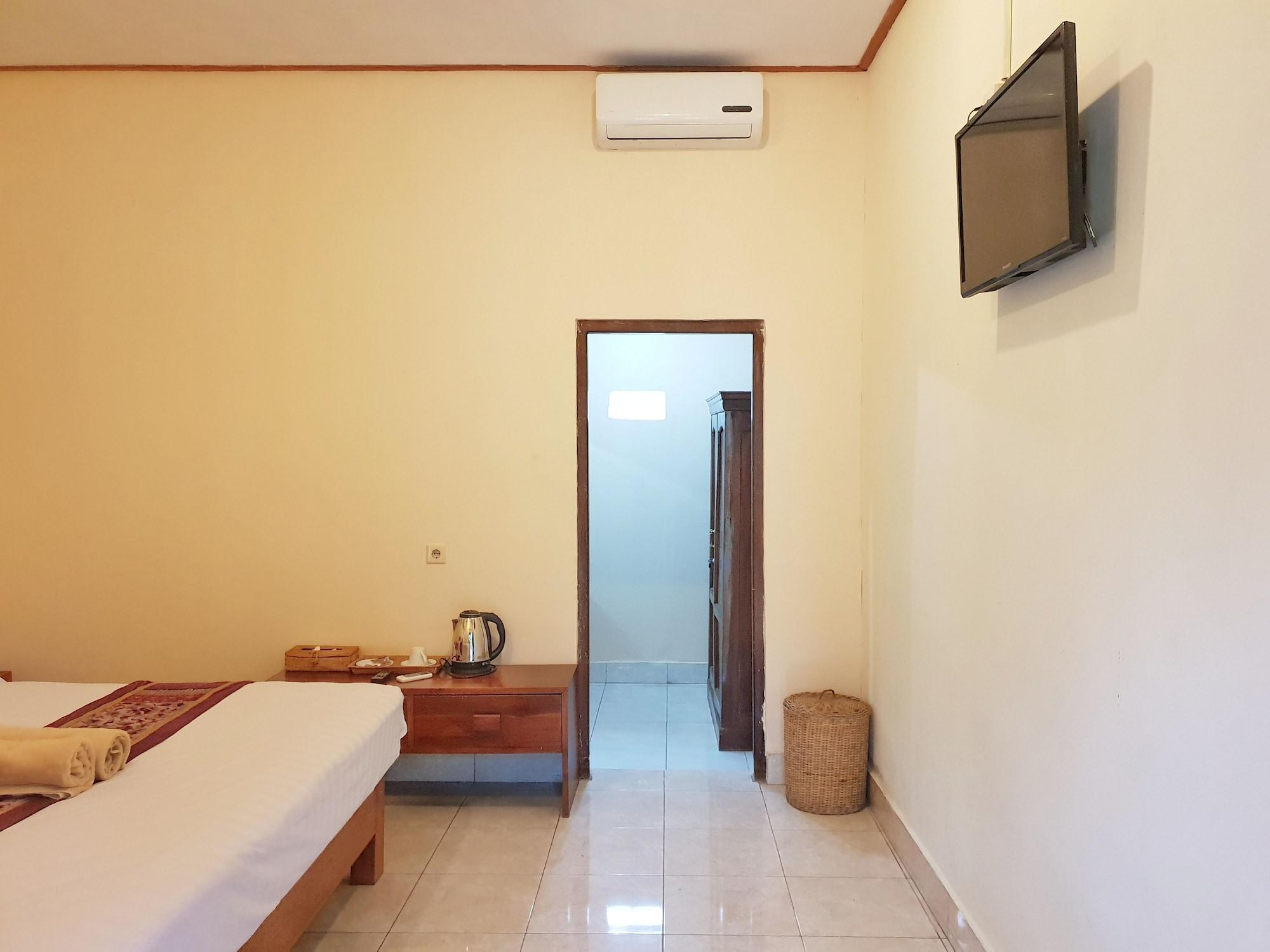 Liyer House Hotel Lodtunduh Ngoại thất bức ảnh