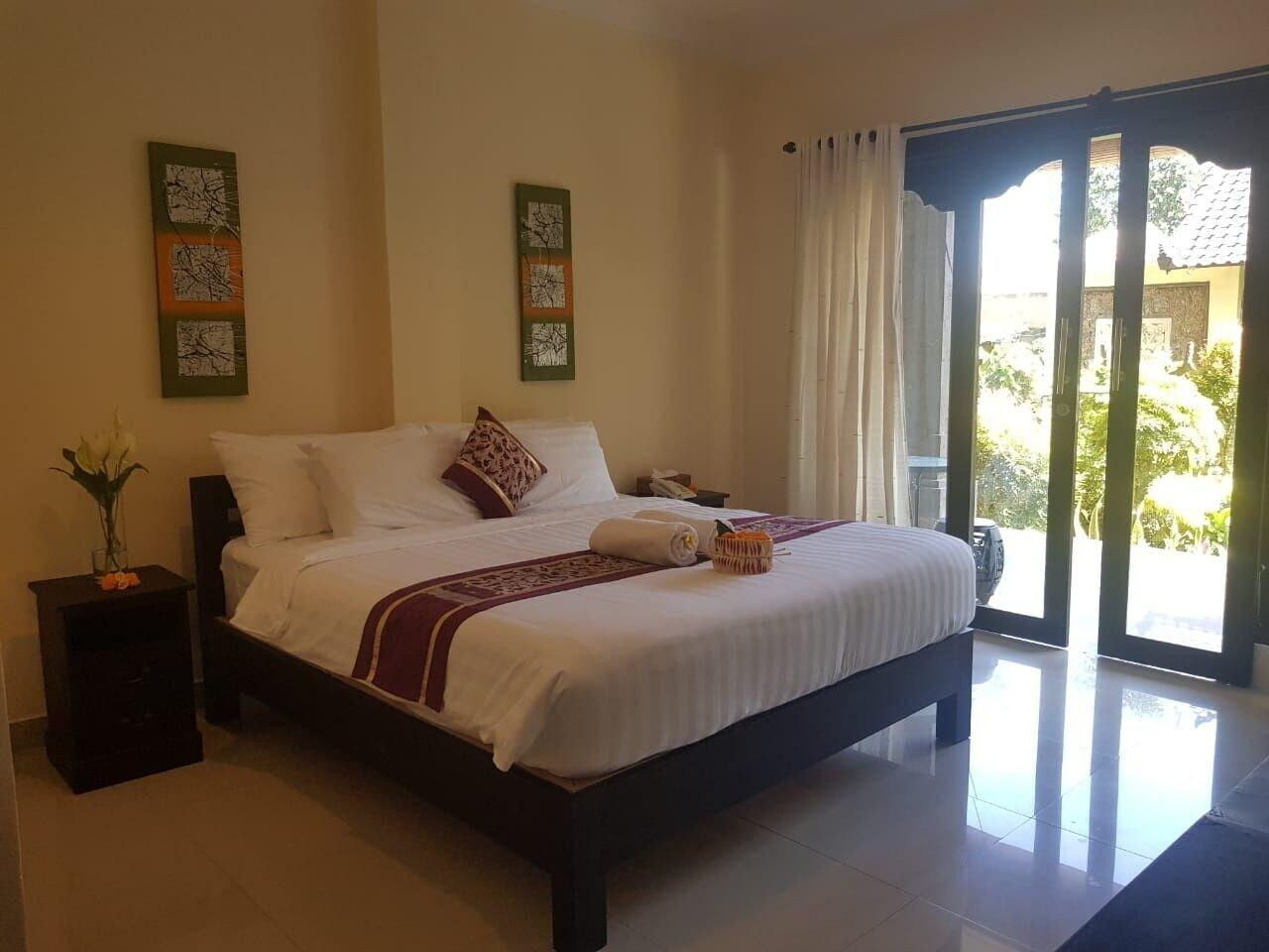 Liyer House Hotel Lodtunduh Ngoại thất bức ảnh